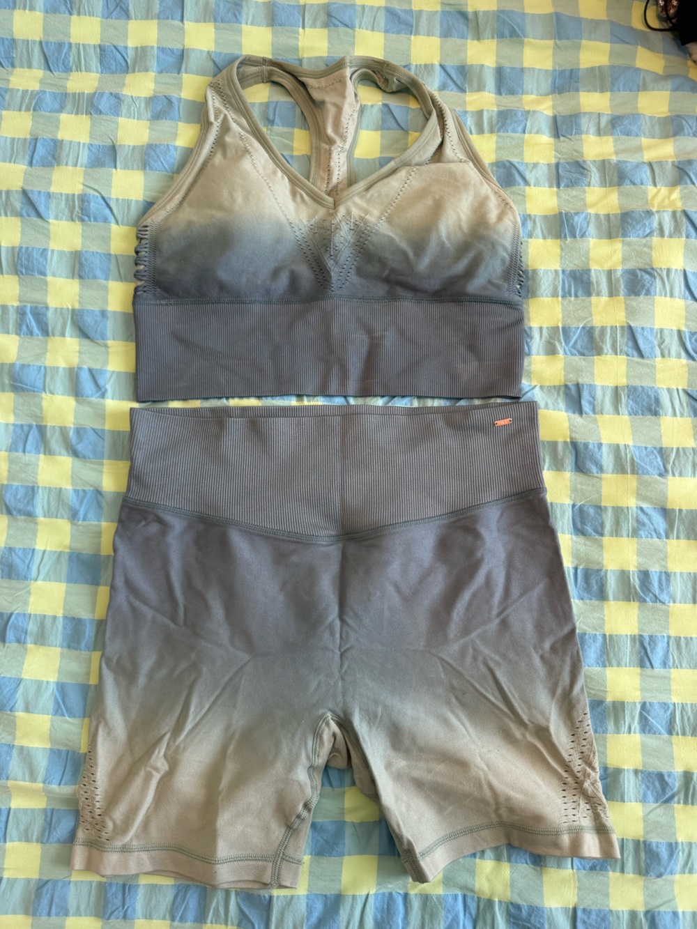 PINK Victoria's Secret Ombre Athletic Set